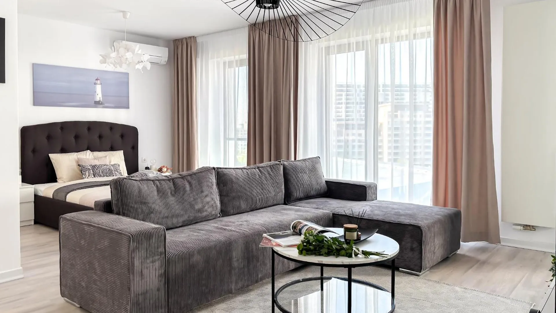Cloud9 Noir - Modern Design Apartment Bucharest