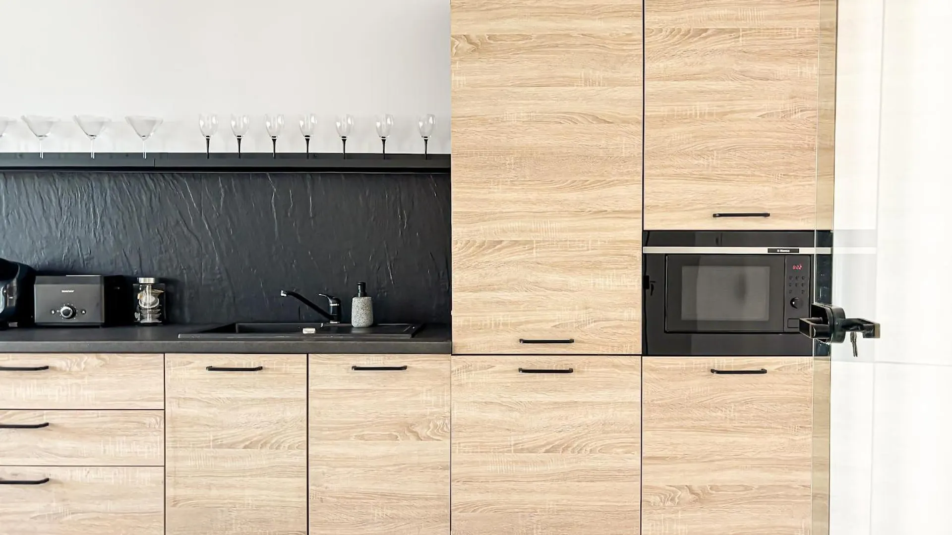 Cloud9 Noir - Modern Design Apartment Bucharest 0*,  Romania