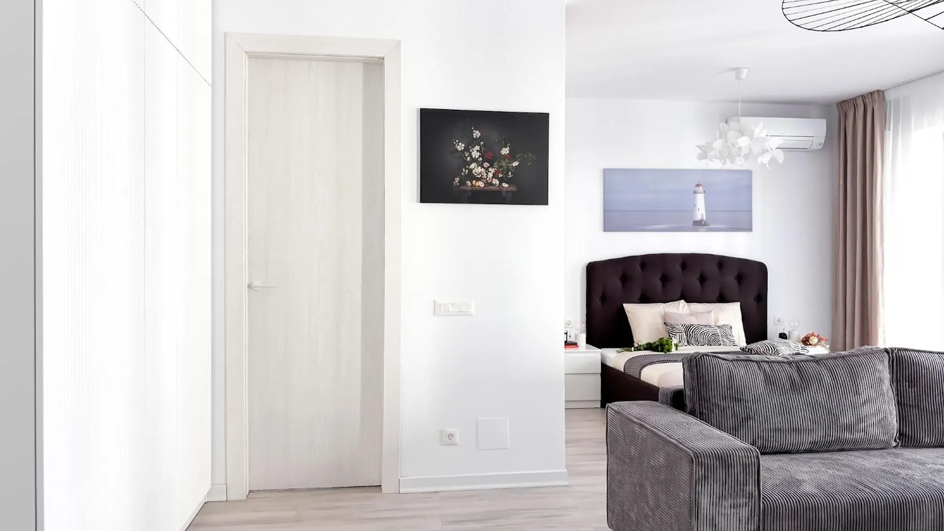 Cloud9 Noir - Modern Design Apartment Bucharest 0*,