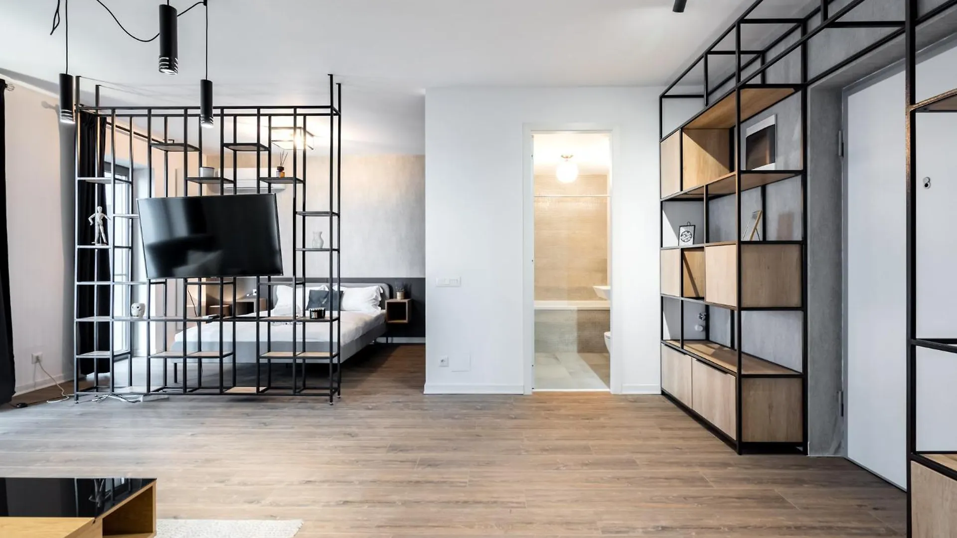 Cloud9 Noir - Modern Design Apartment Bucharest 0*,  Romania