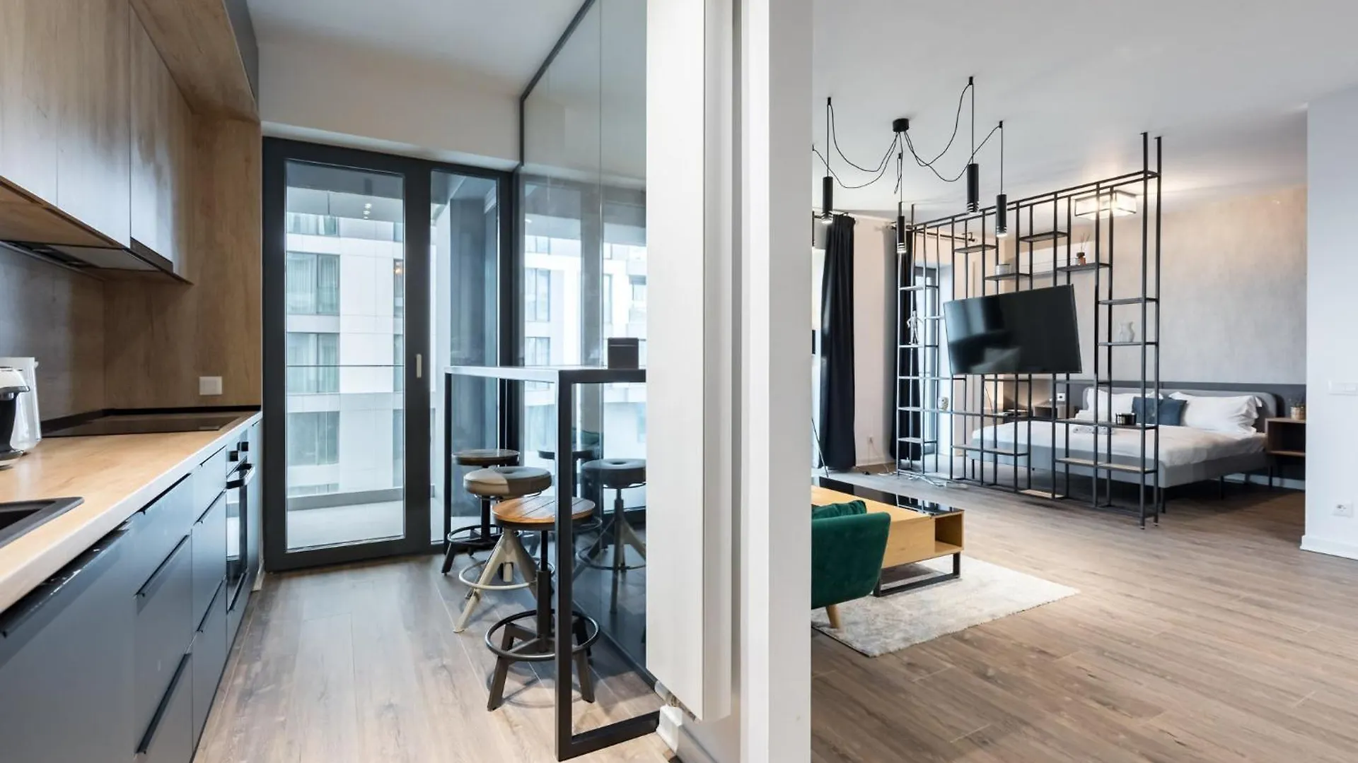 Cloud9 Noir - Modern Design Apartment Bucharest