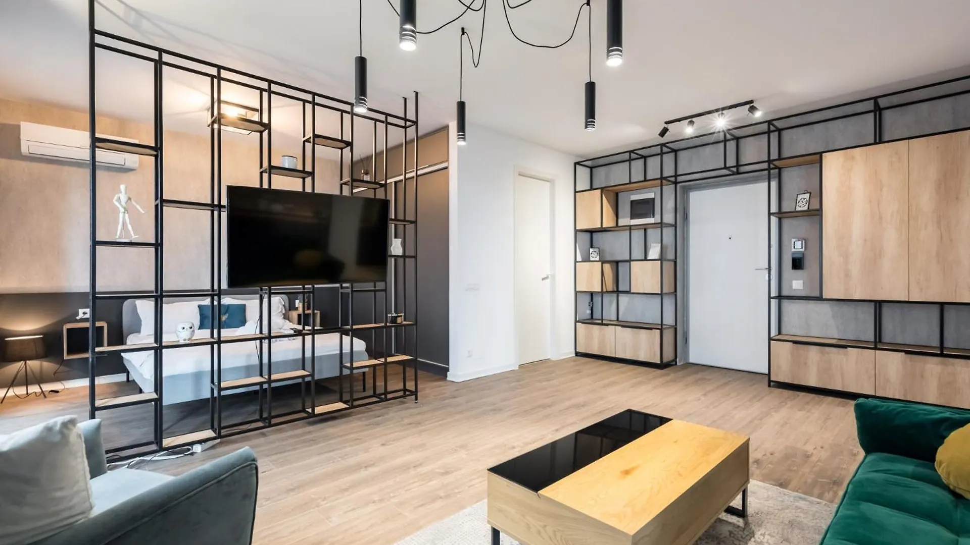 Cloud9 Noir - Modern Design Apartment Bucharest Romania