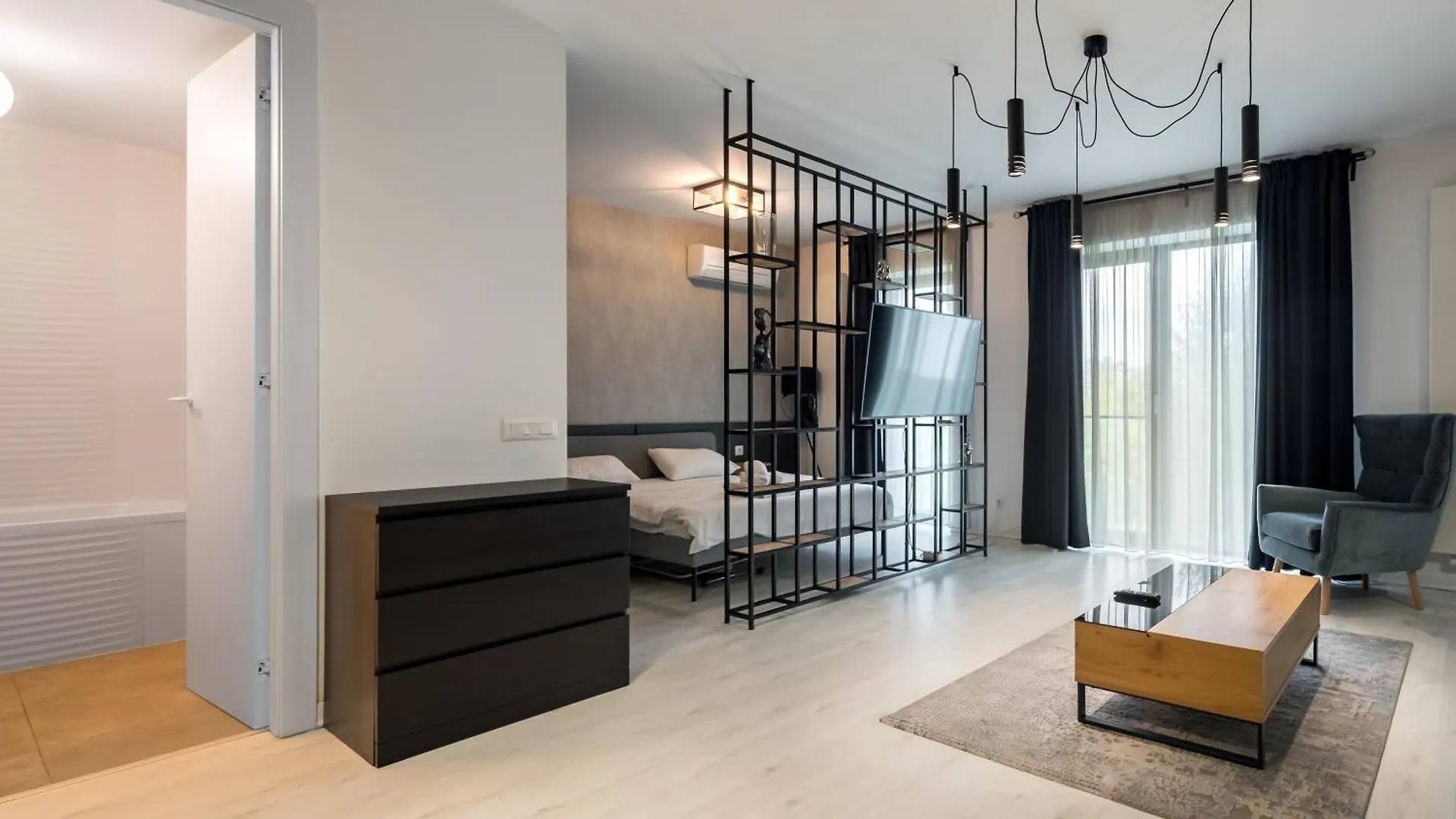 Cloud9 Noir - Modern Design Apartment Bucharest
